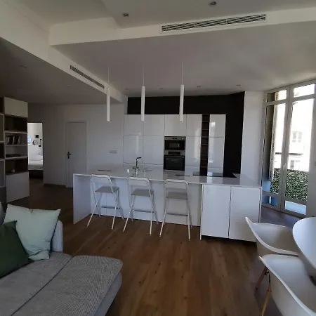 Pavillon 113 Cannes