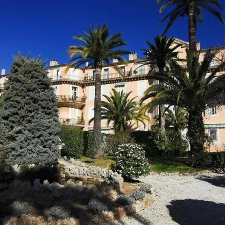 Pavillon 113 * Cannes